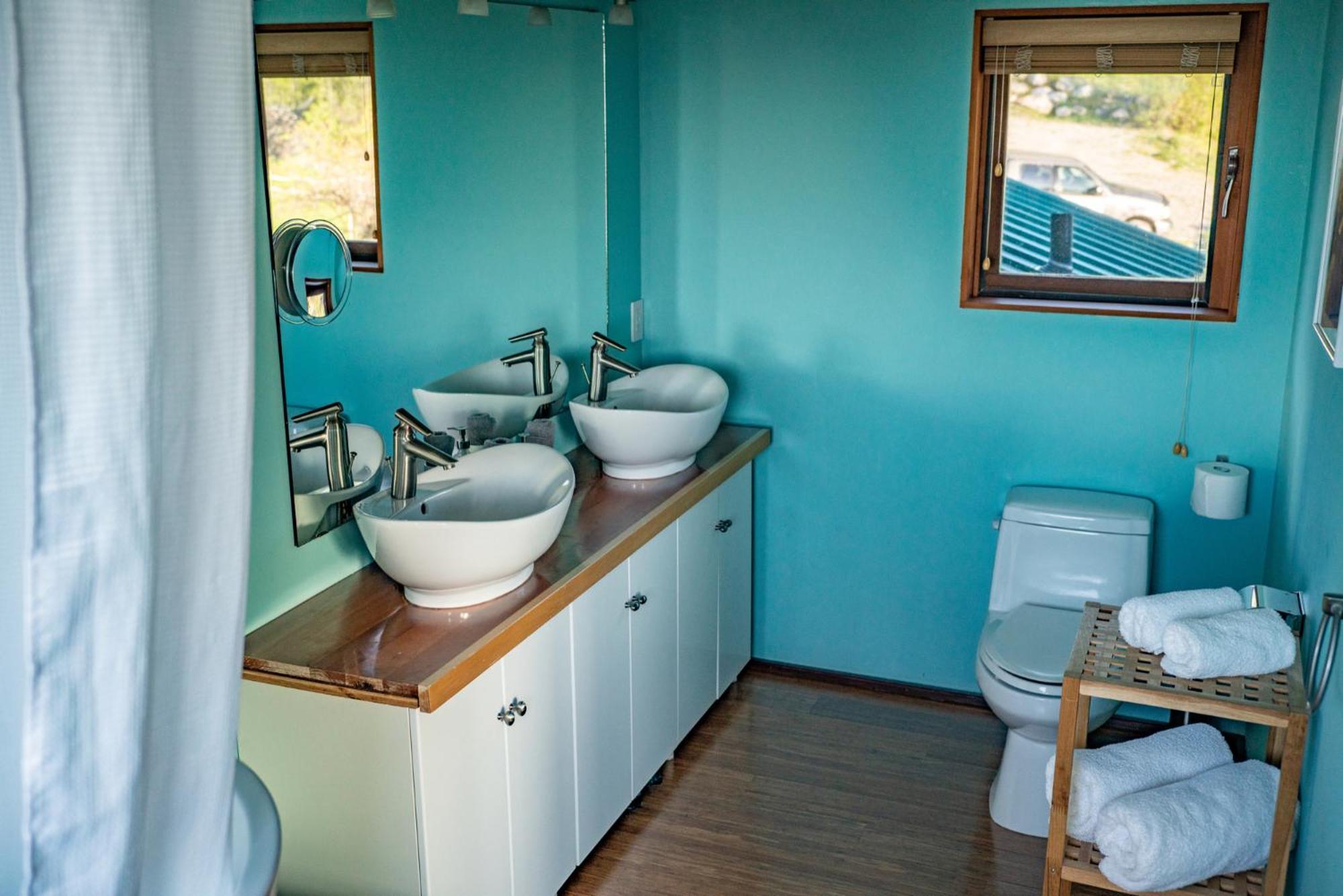 Myra Canyon Lodge Kelowna Dış mekan fotoğraf